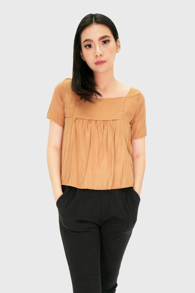 Brown square neck short sleeve light fabric top